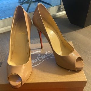 Christian Louboutin New Very Pri Nude high heels